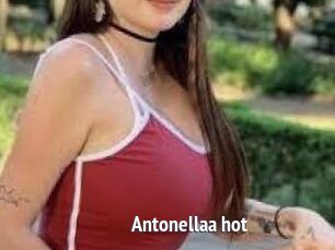 Antonellaa_hot