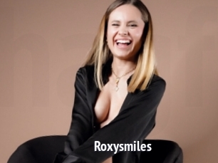 Roxysmiles